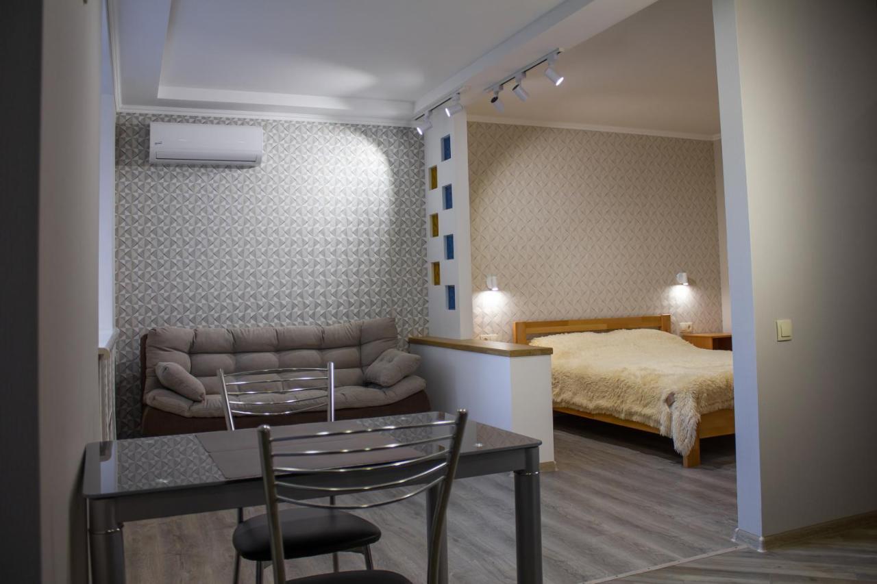 Уютная Vip-Студия В Центре. Vínnytsia Exterior foto